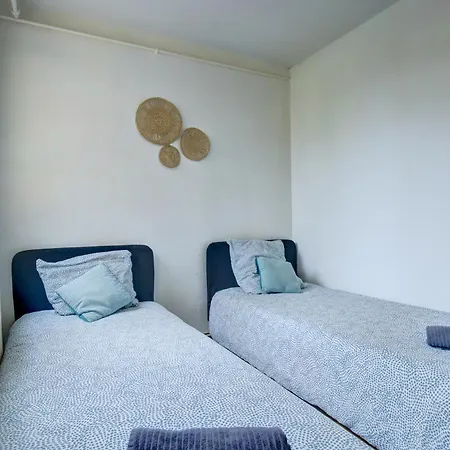 Le Soleil Levant Parking Facile