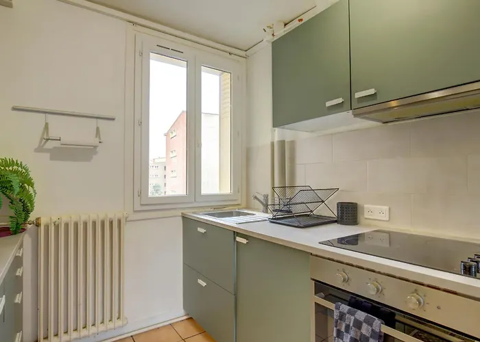 Le Soleil Levant Parking Facile شقة