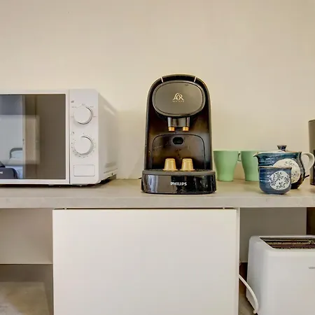 Le Soleil Levant Parking Facile *