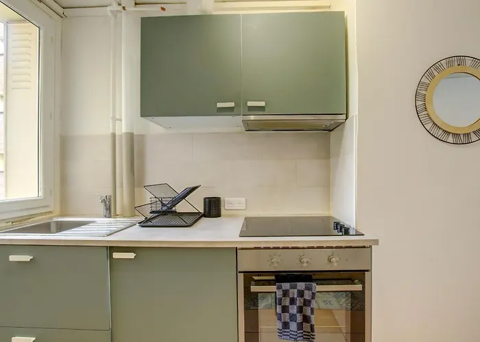 Le Soleil Levant Parking Facile *