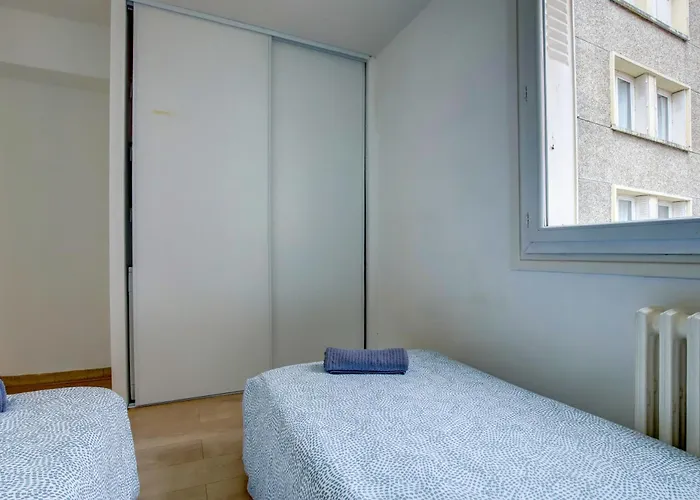 Le Soleil Levant Parking Facile